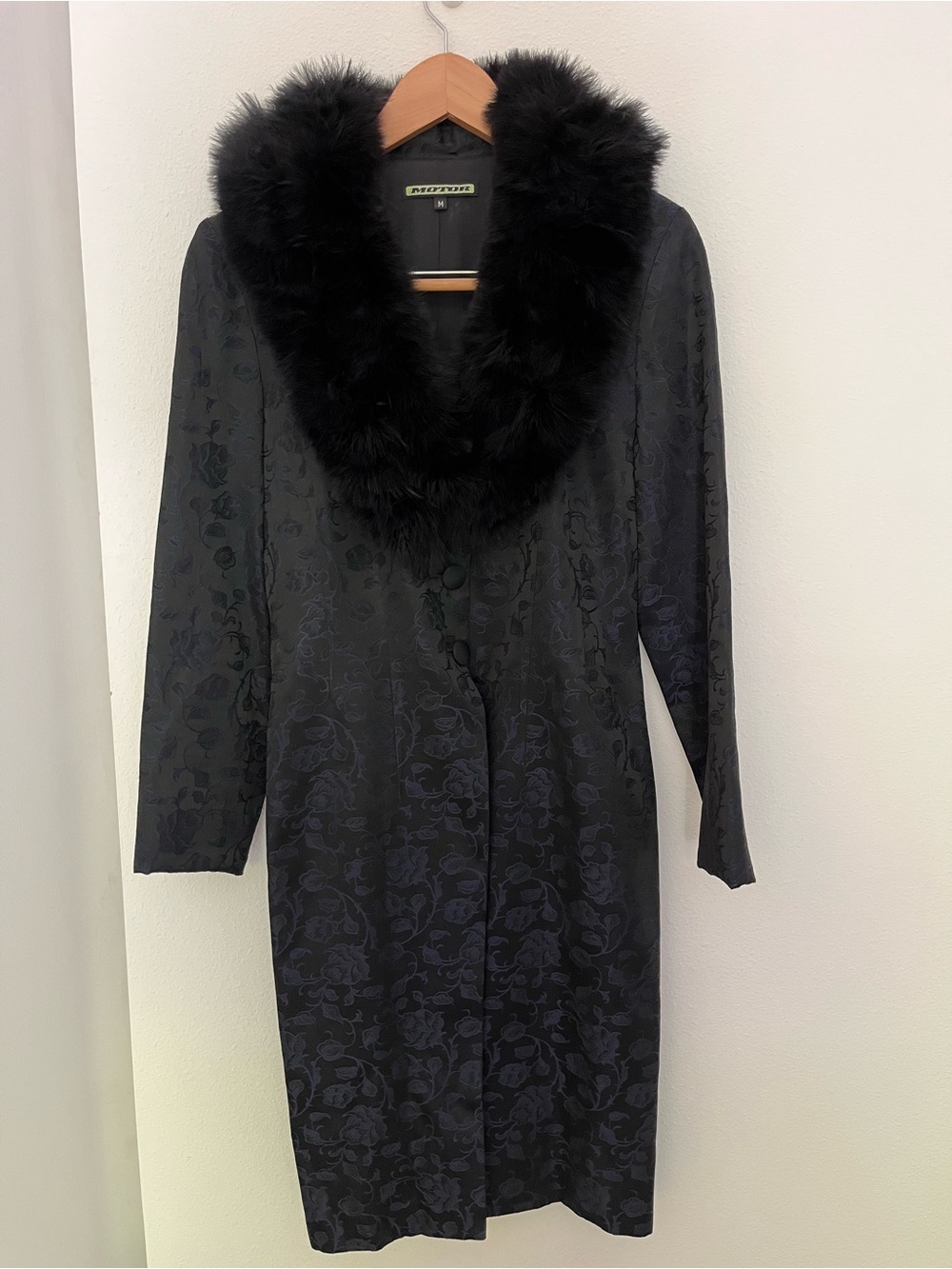 Elegant Black Floral Jacquard Dress with Fur Collar